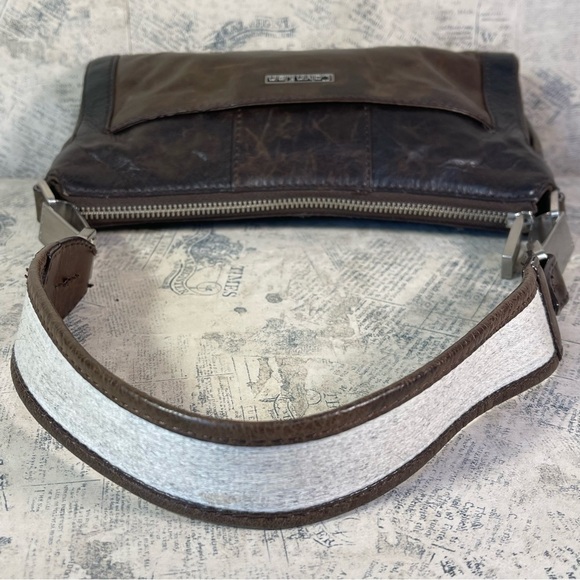 Calvin Klein leather shoulder bag - Picture 7 of 14